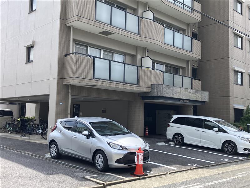 H・S　TOWN